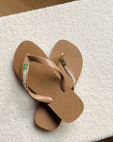 Chinelo Marrom Bandeirinha